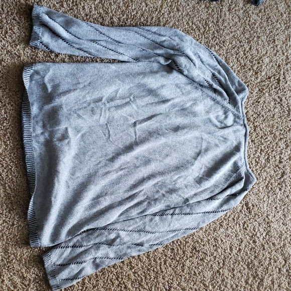 Sweater - Picture 3 of 3